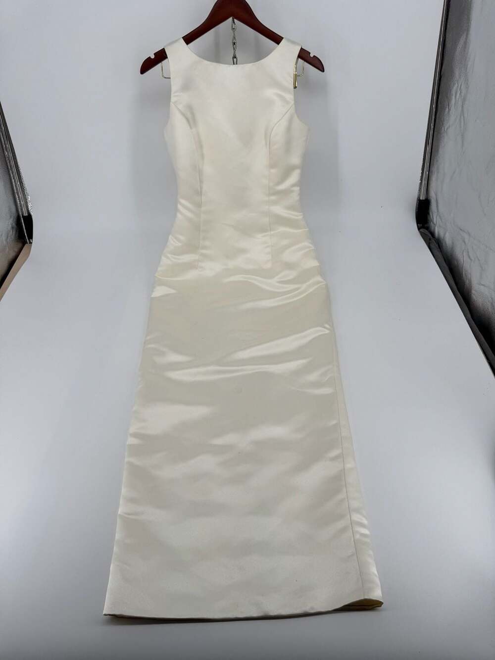 Jessica McClintock Collections Vintage White Satin Sleeveless Long Dress Size 4